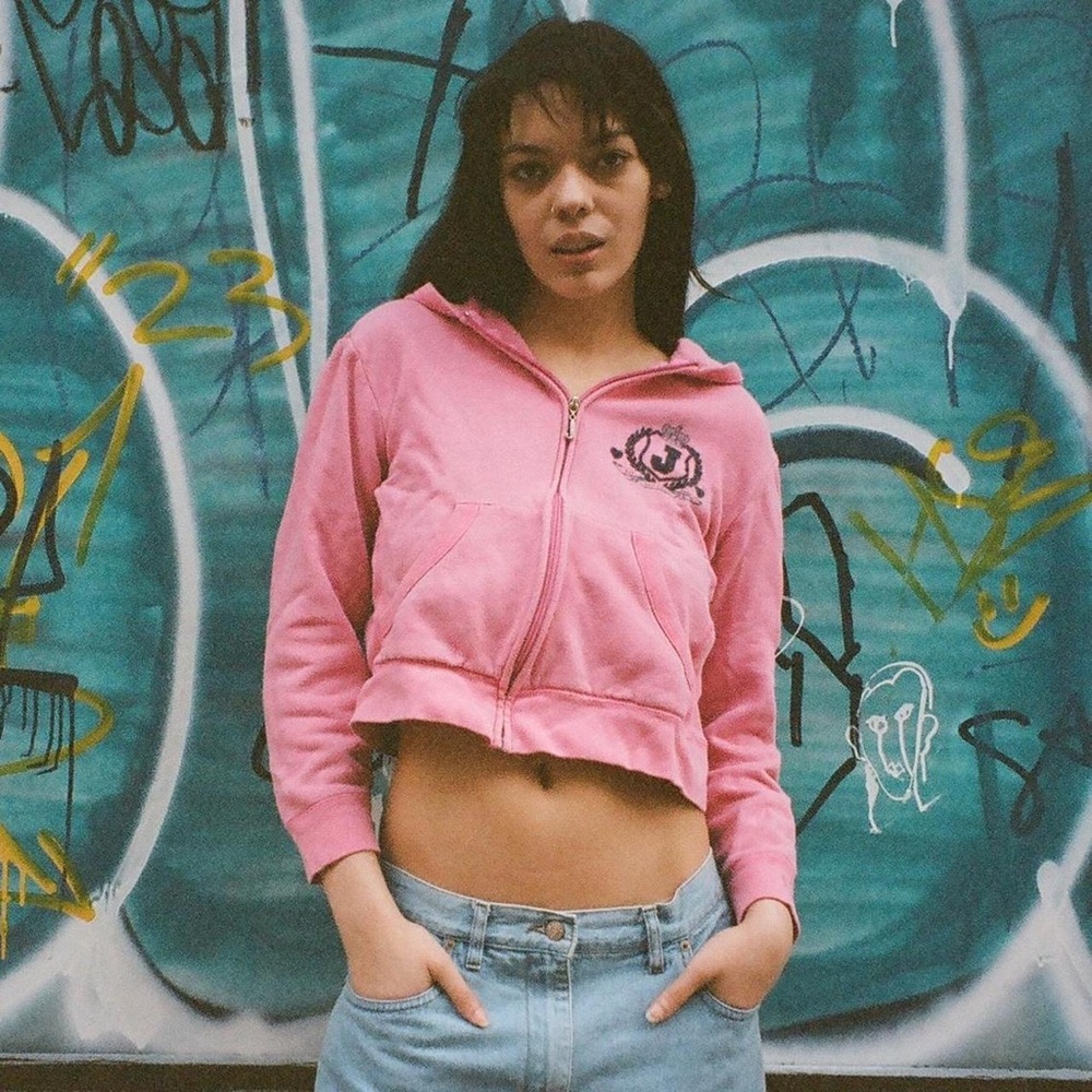 Vintage Y2K Juicy Couture Pink Sweatshirt. Size L / Fits like a Small. - Picture 2 of 8